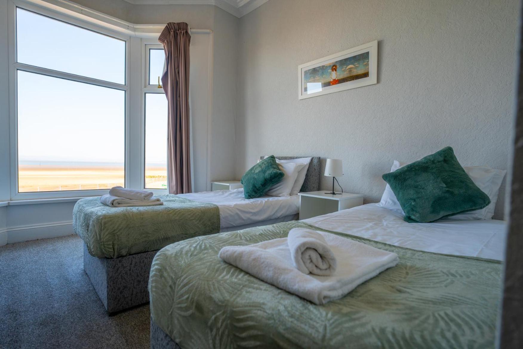 The Clifton Seafront Hotel Morecambe Zewnętrze zdjęcie